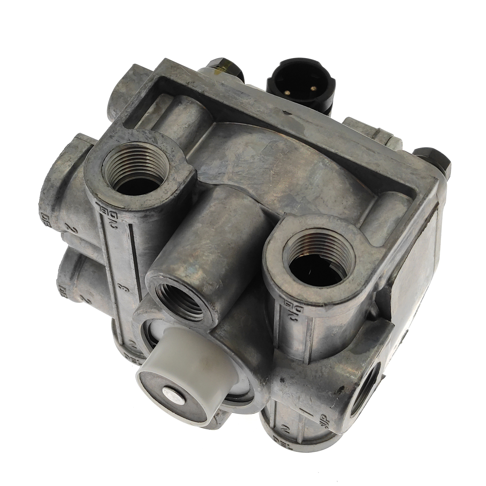 Relay Valve For Navistar Bendix ATR-6™ Series 1/2-14" NPT 12V Traction K070962