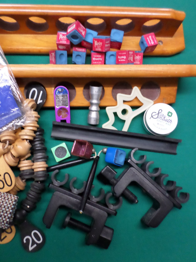 BILLIARDS ACCESSORIES BUNDLE