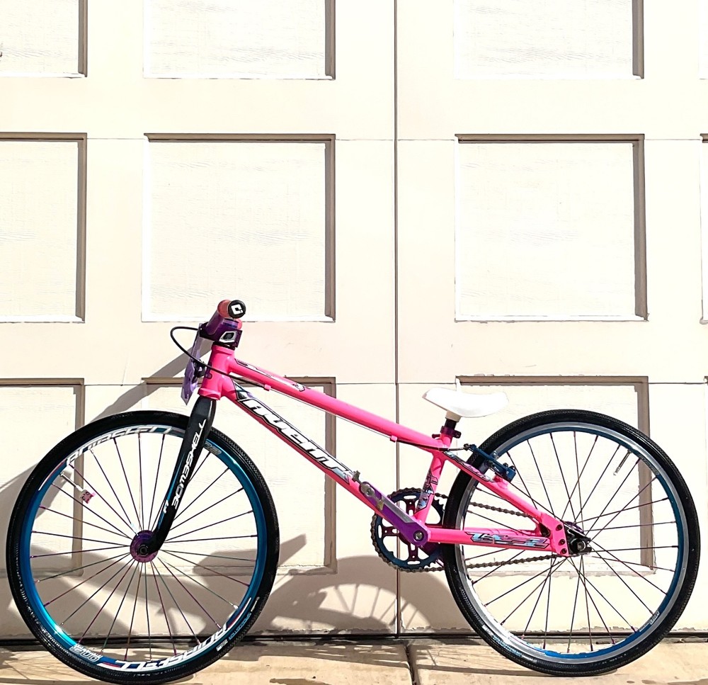 BOMBSHELL AVENT COMPLETE BOMBSHELL CUSTOM BUILD