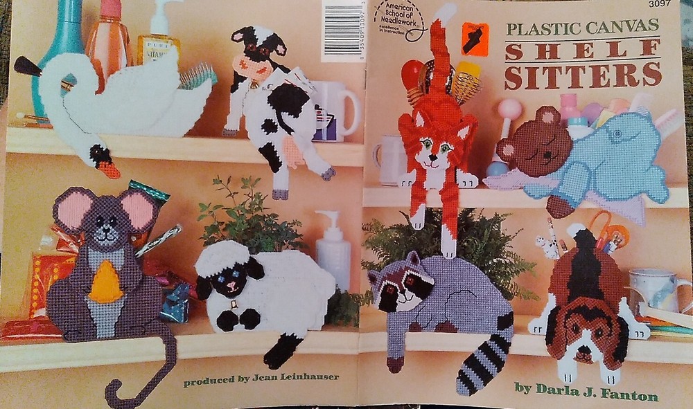 Animal Shelf Sitters In PLASTIC CANVAS Pattern Leaflet/Booklet