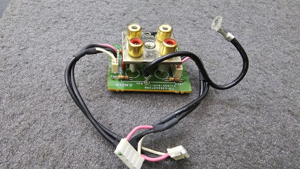 Sony MDS-JA333ES. Analog Input/Outputs