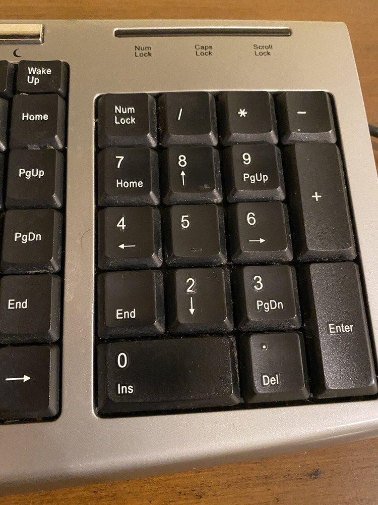 Manhattan Silver Wired Keyboard