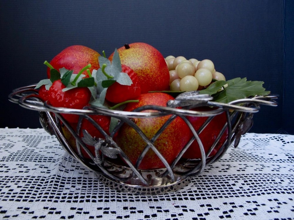 Godinger Silverplate Serving / Bread / Fruit Basket Butterfly Dragonfly Bee Bug