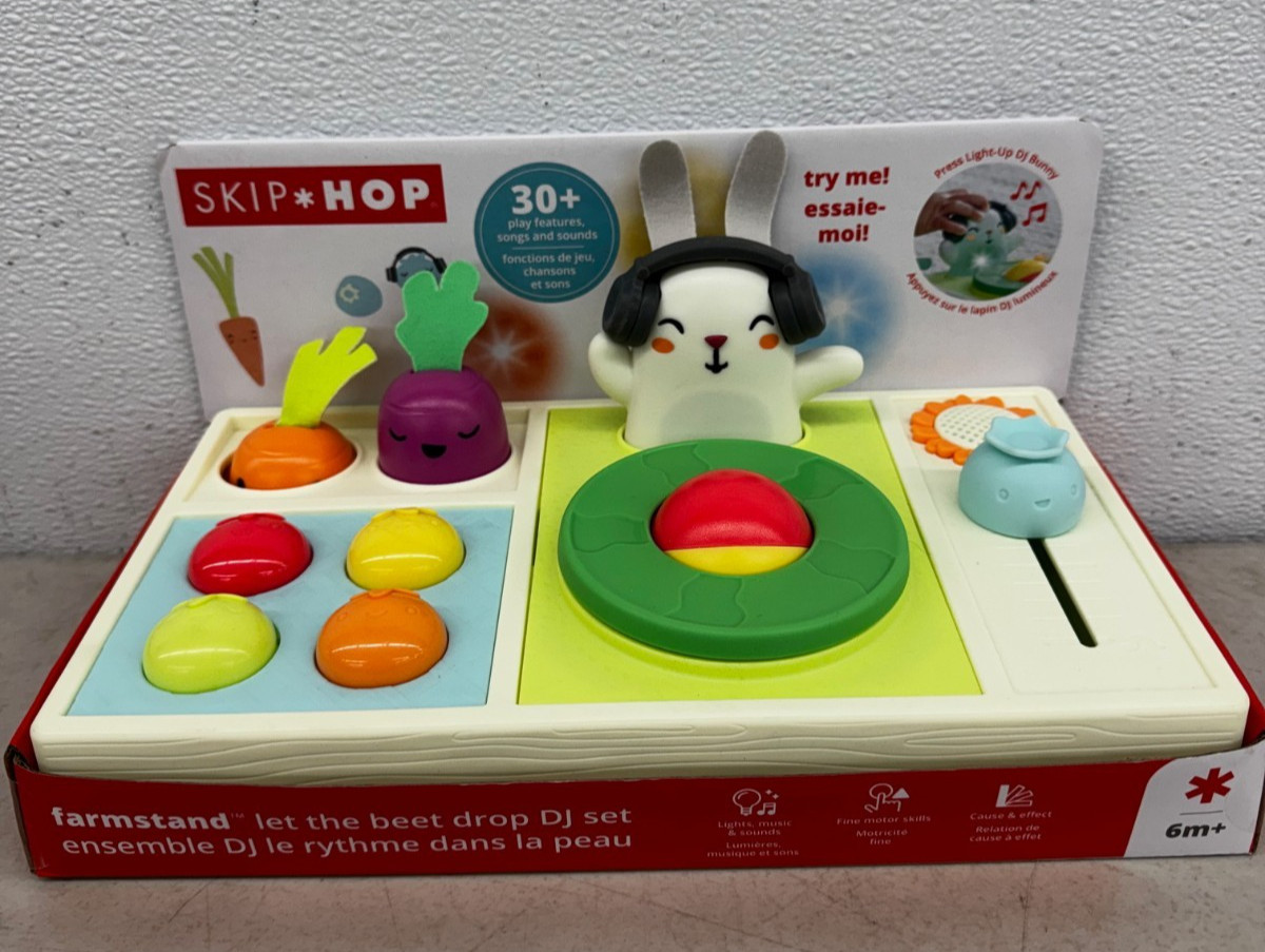 Skip Hop Farmstand Let the Beet Drop DJ Activity Play Toy