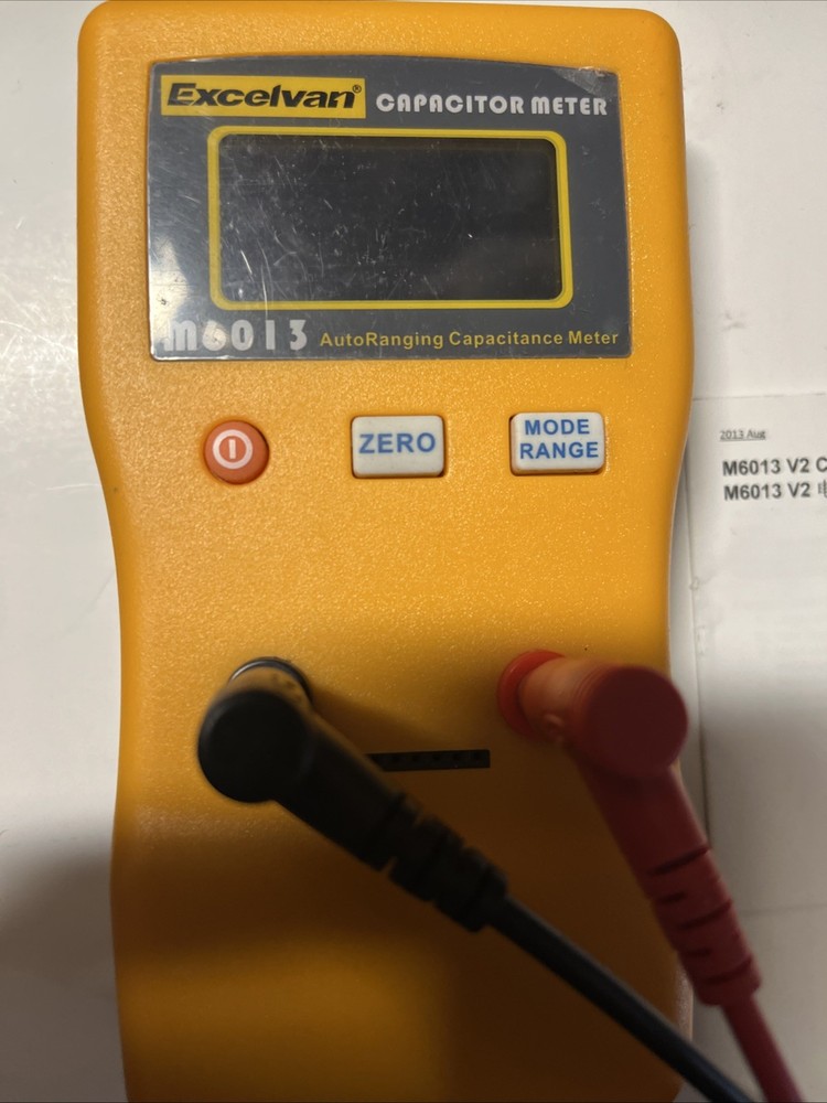Portable M6013 Capacitor Meter Auto Rang Measuring Capacitance Tester Instrument