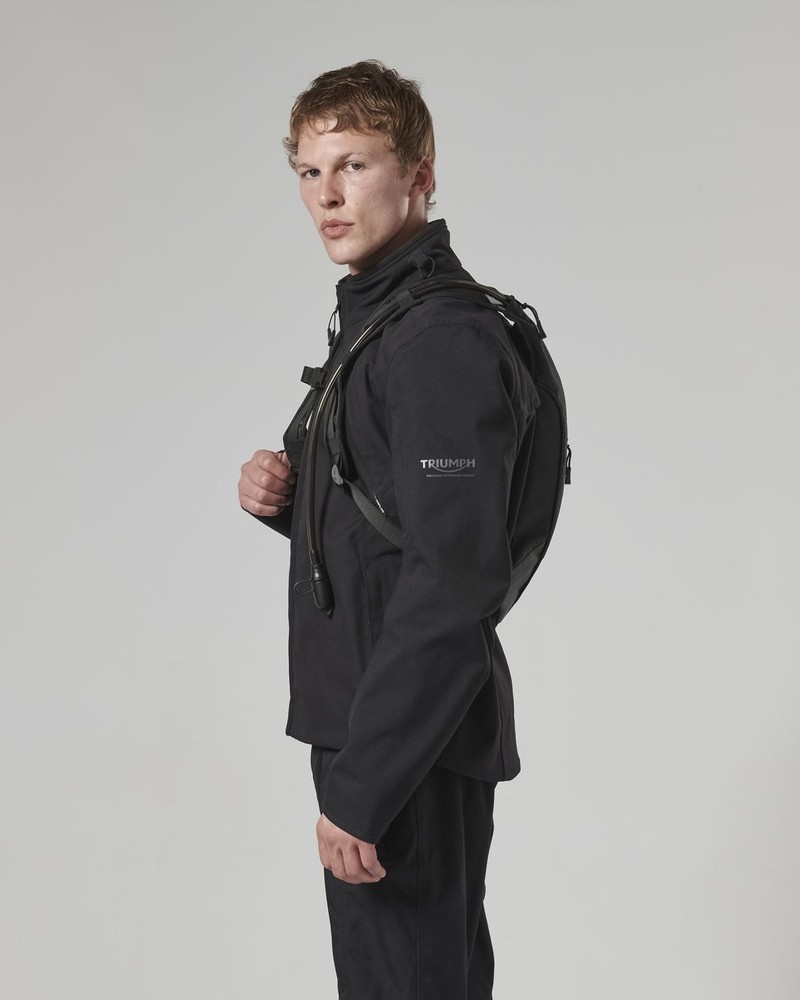 Triumph Motorcycles MLUA24003 - 2L Hydro Backpack Hydration Pack Black