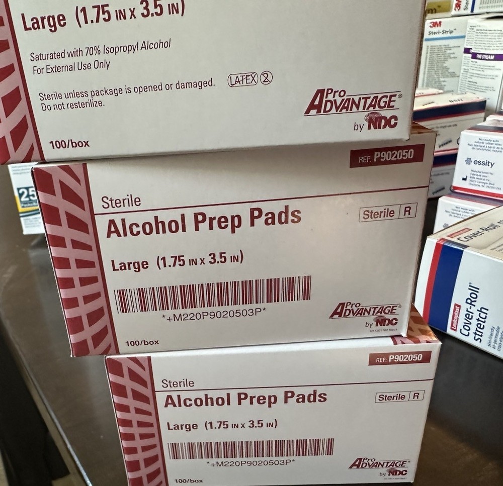 Pro-Advantage Alcohol Prep Pads. Size Lg 3 Boxes