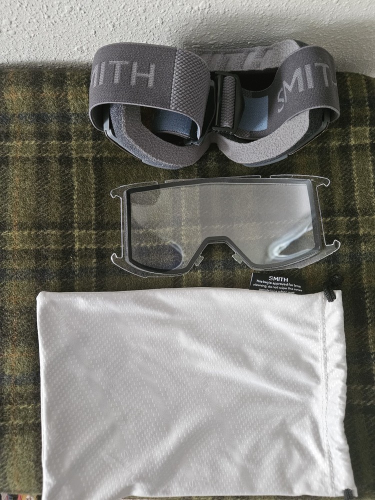 Smith Squad Ski Goggles Gray Frame Red Mirrored Interchangeable Lens