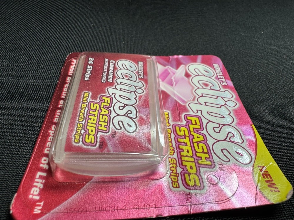 Wrigley's Eclipse Flash Strips Cinnamon Mint Breath Strips 1 Collectible Pack