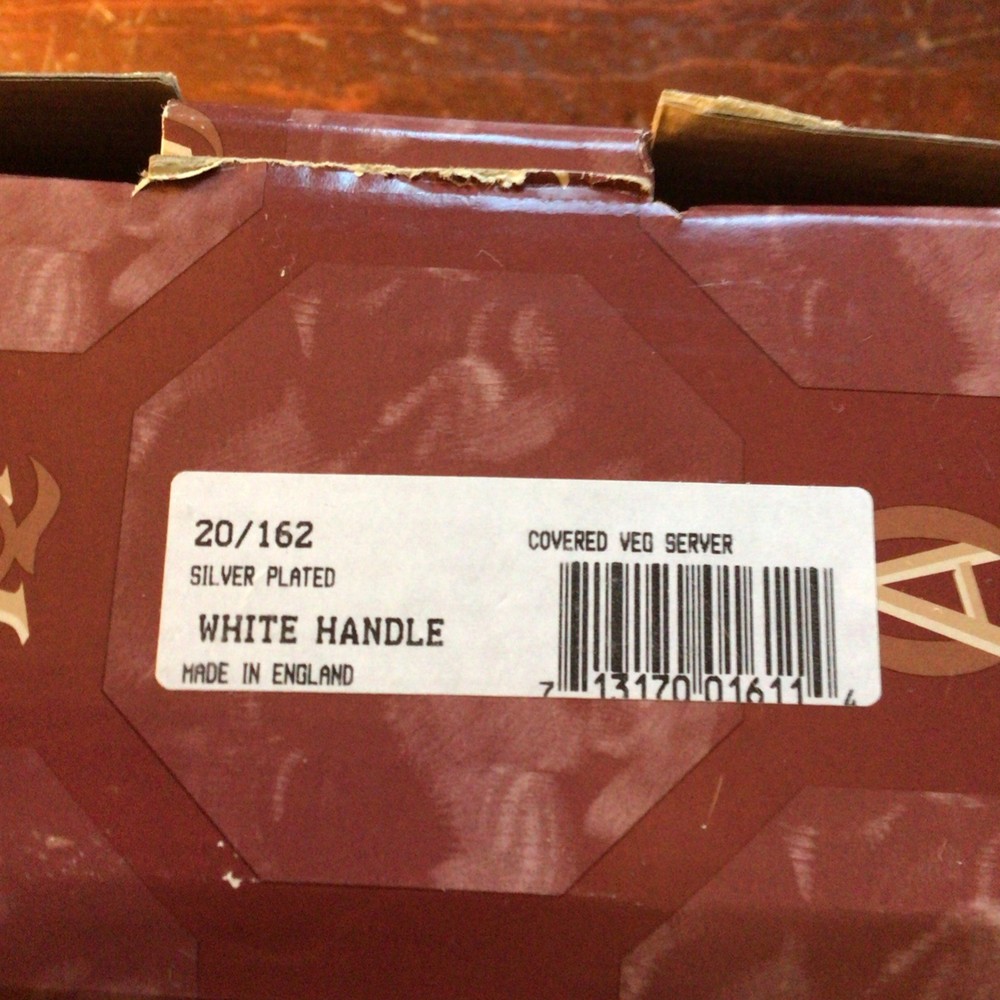 Vintage Queen Anne Silver Plated Covered Vegetable Server with Handles England