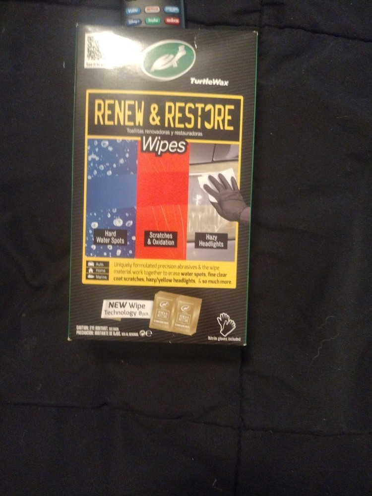 Turtle Wax 8pc Renew and Restore Wipes