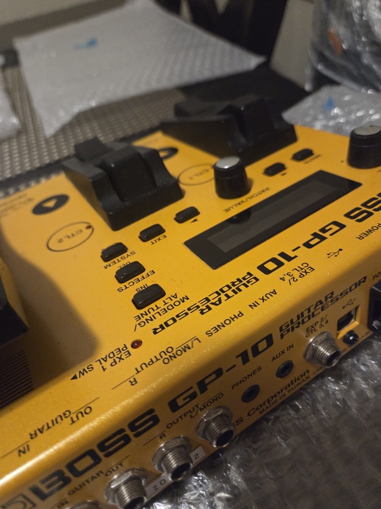 Boss GP-10GK Multi-Effects Guitar Effect Pedal