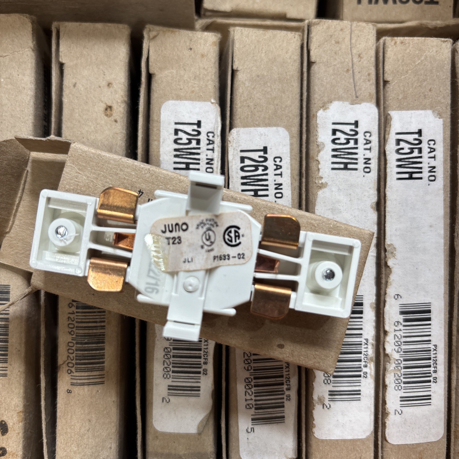 JUNO T23WH Trac-Master Trac Lighting Straight Connector T24WH T25WH T26WH T38WH