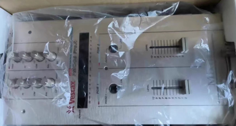 1pcs Vestax PMC-06 ProA Mixing Console