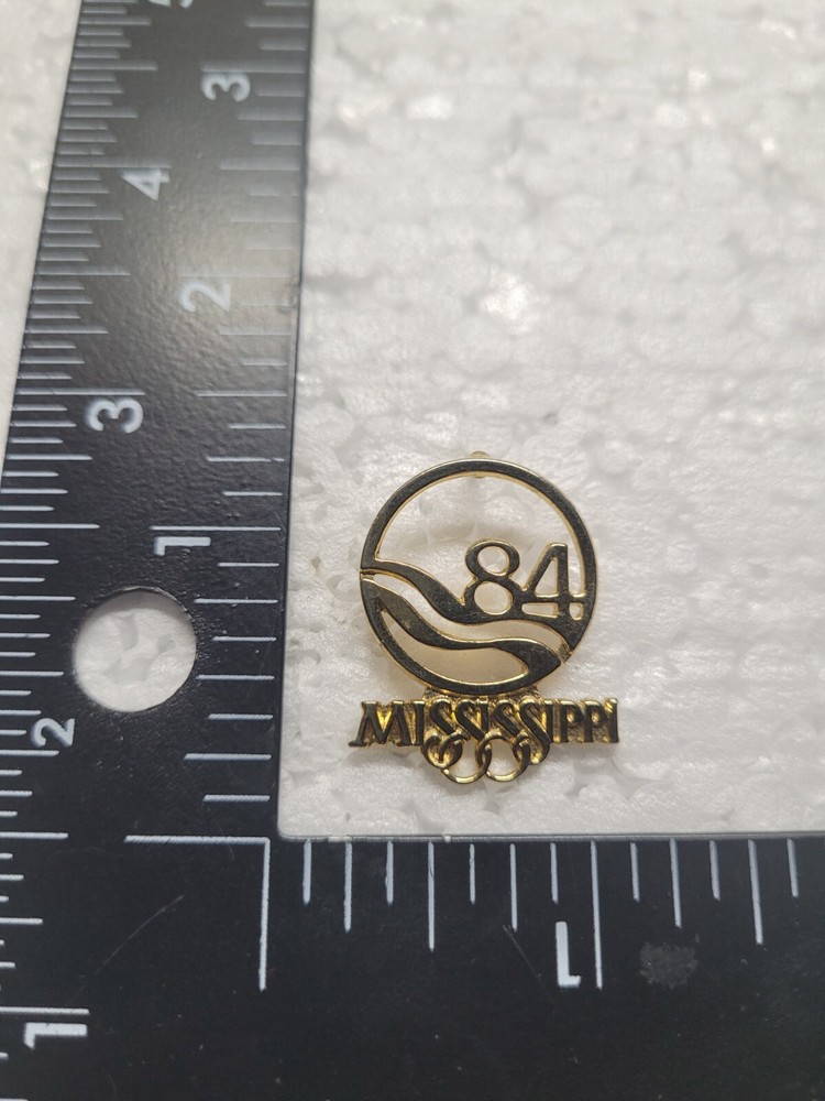 MISSISSIPPY 84 HAT LAPEL PIN PIN BACK USED (B0105)