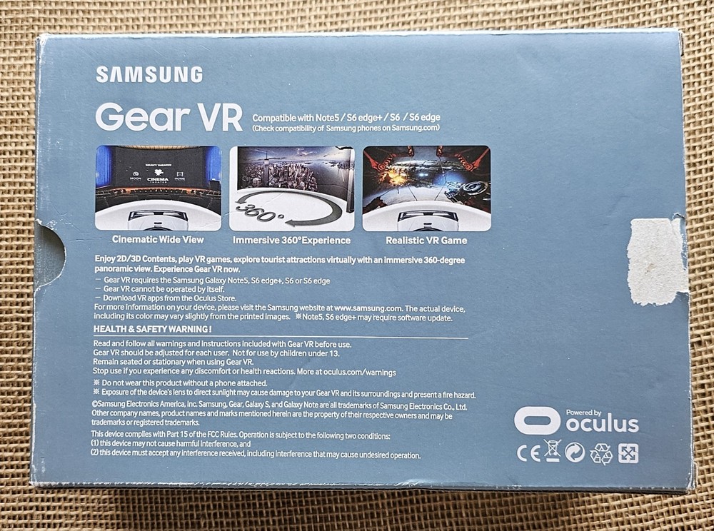 Samsung Gear VR Virtual Reality Headset SM-R322 Oculus Comp. W/ Note5/S6