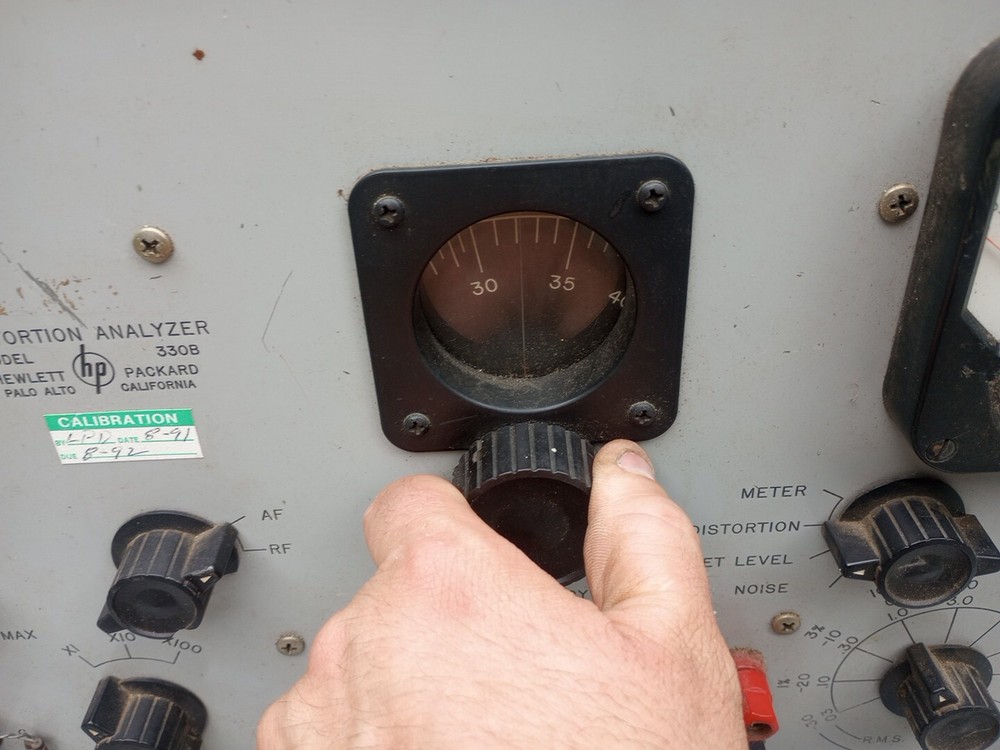 HP Model 330 B Distortion Analyzer