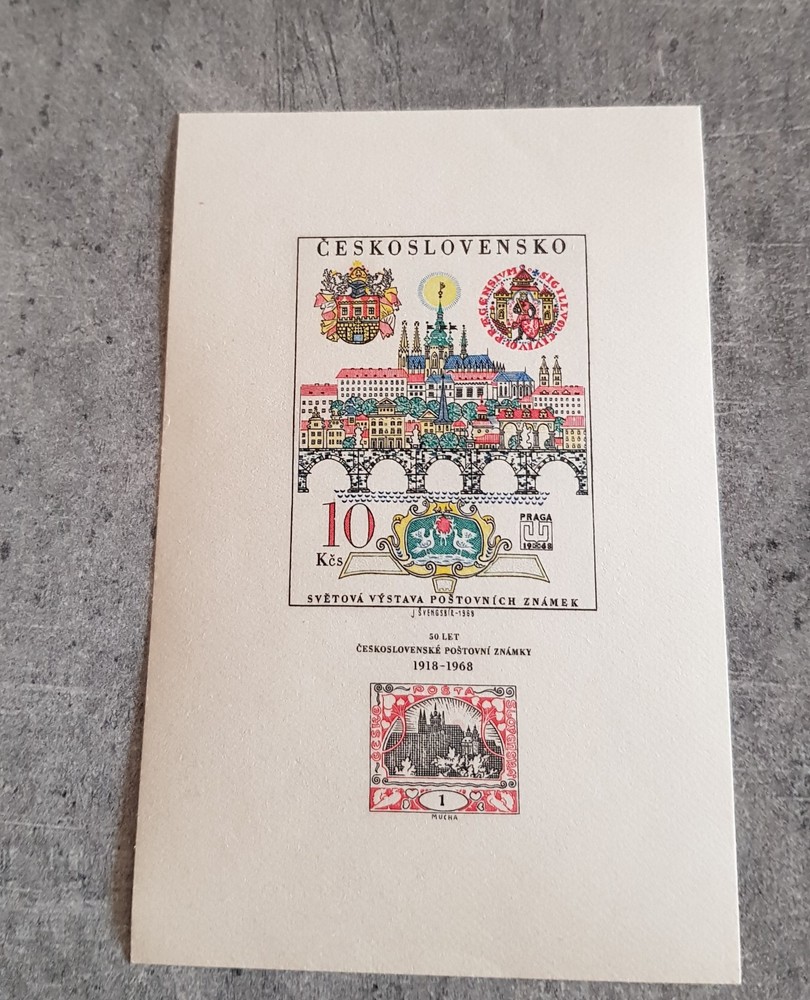CESKOSLOVENSKO-ARCHITECTURE-MINIATURE SHEET IMPERF MNH