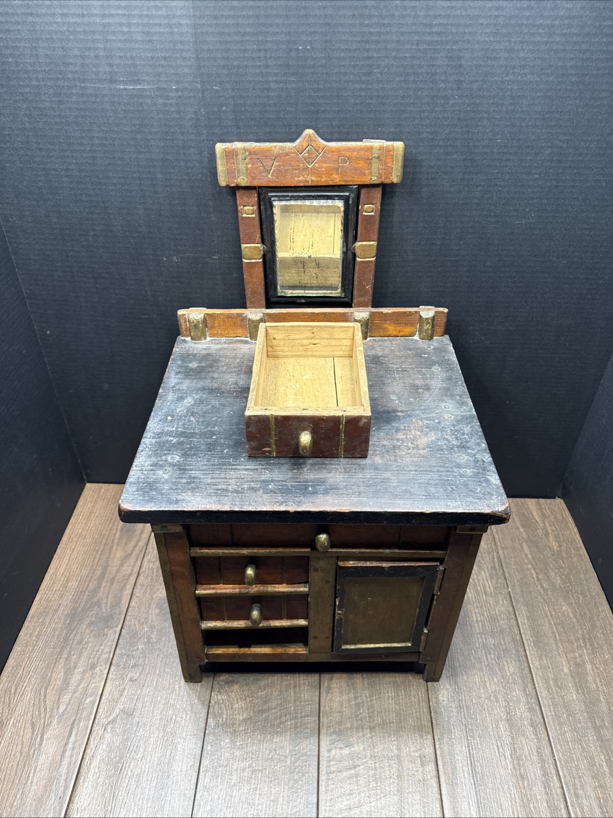 “ ANTIQUE EARLY 1900’s SALESMAN SAMPLE MINATURE FURNITURE DISPLAY WITH MIRROR “
