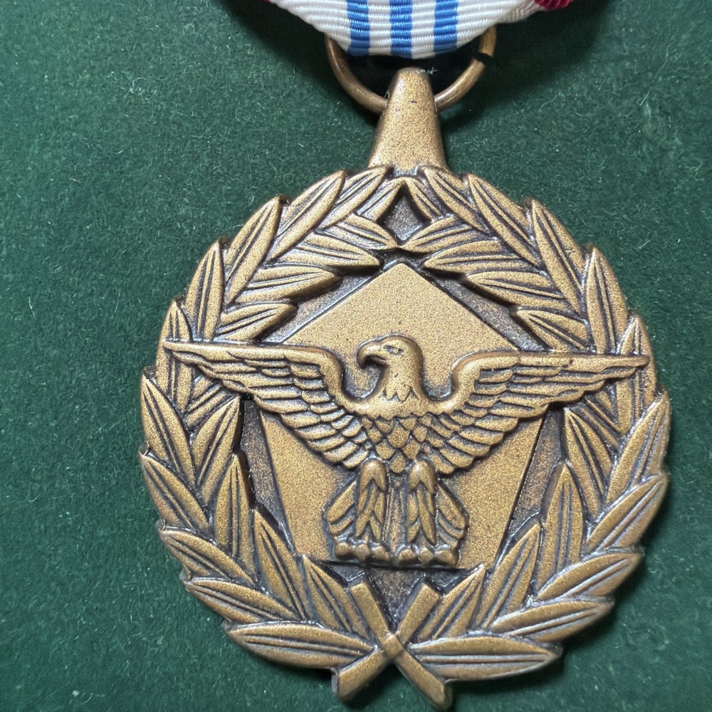 US Full Size Medal DEFENCE MERITORIOUS SERVICE