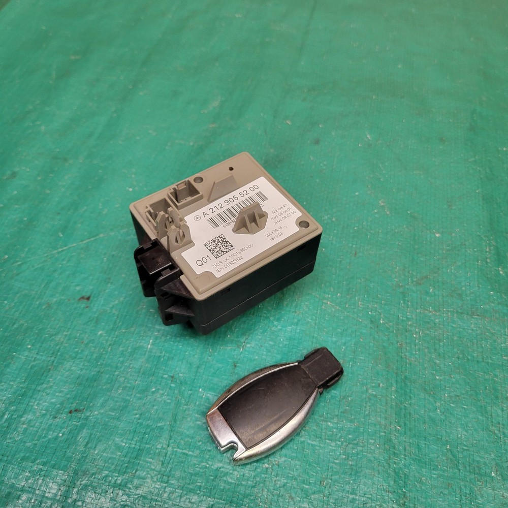 2010-2016 Mercedes W212 E250 E350 E400 Engine Ignition Control Module W/ Key OEM
