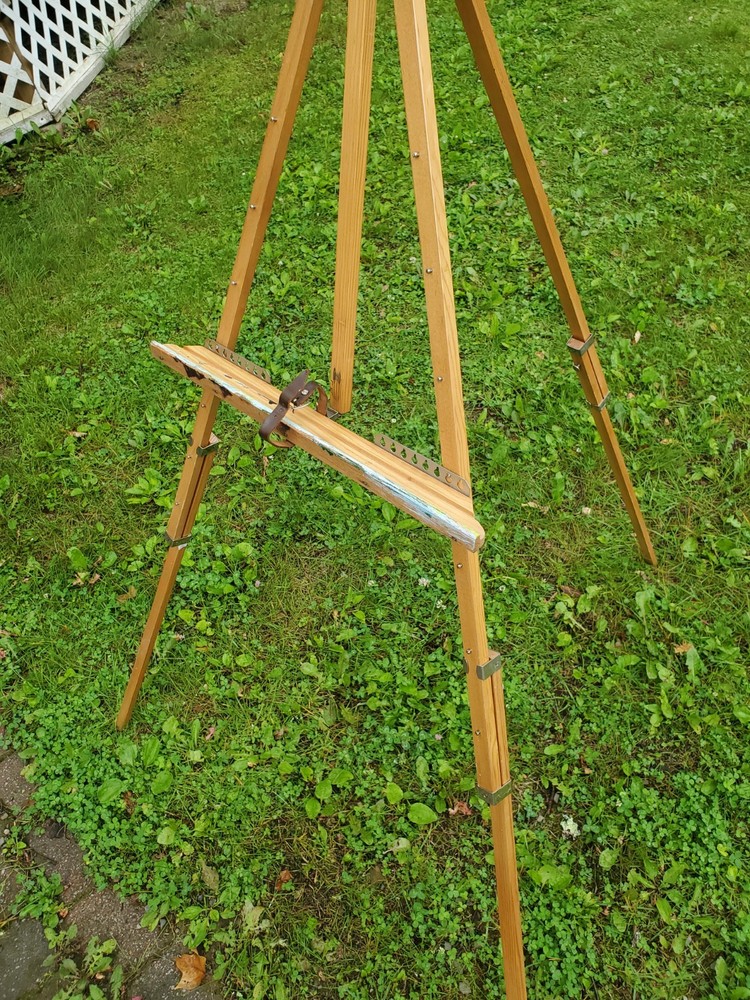 Grumbacher No237 Portable Folding Tripod Easel