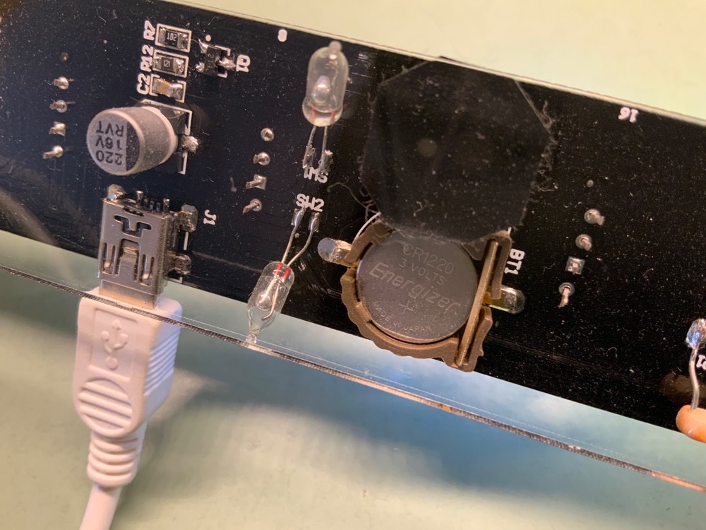 Aurora Kit Built in 2016 LED Color Changing Clock w/Power supply & USB cable.