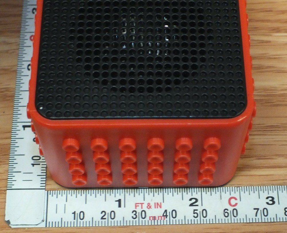 Brix Buildable Battery Operated Universal Red Rectangle Speaker Bundle **READ**