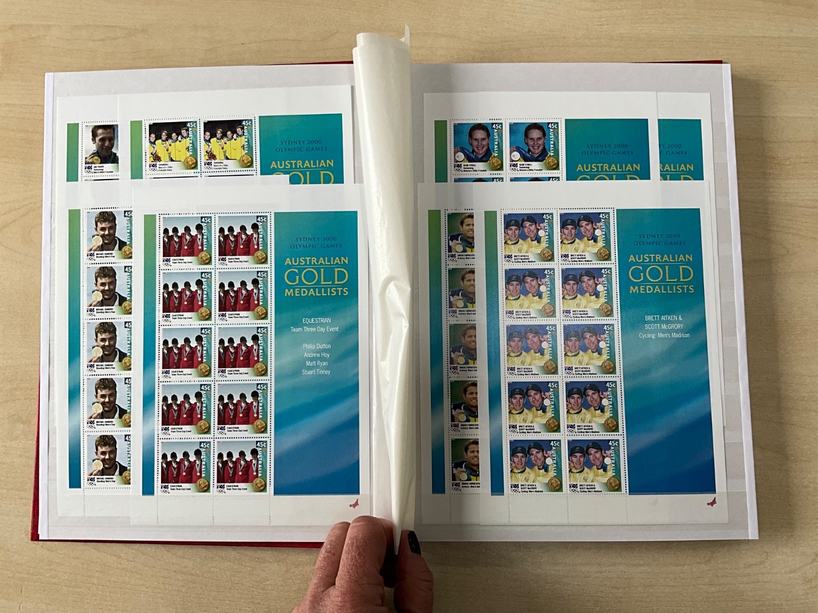 Australia Stamps 2002-2004 MNH Booklets Blocks Sets in 32 sided stock book #SA11