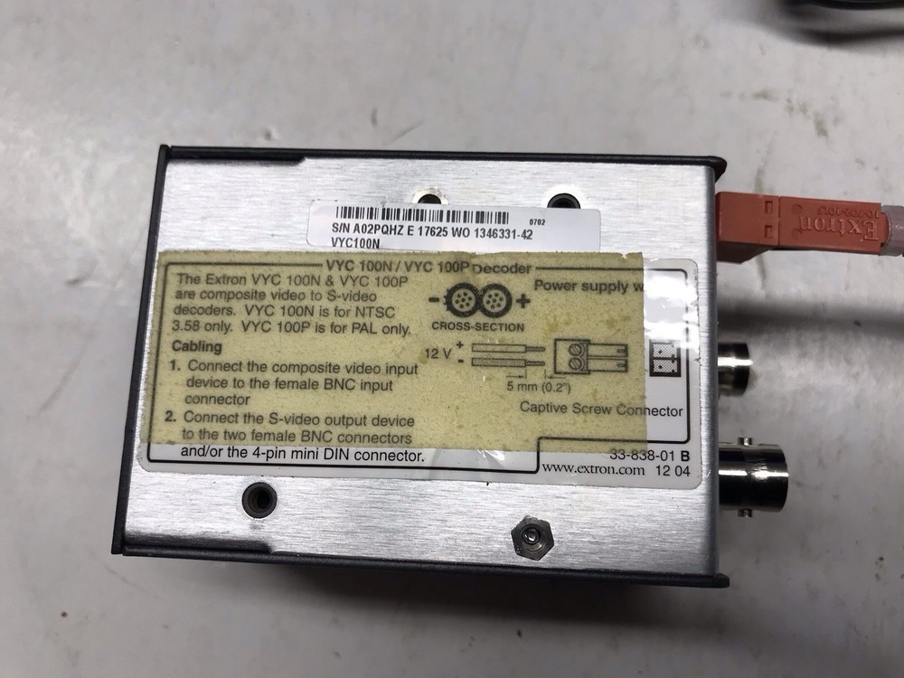 EXTRON VERSA TOOLS VYC 100N VIDEO NTSC DECODER & ADAPTER FREE SHIP