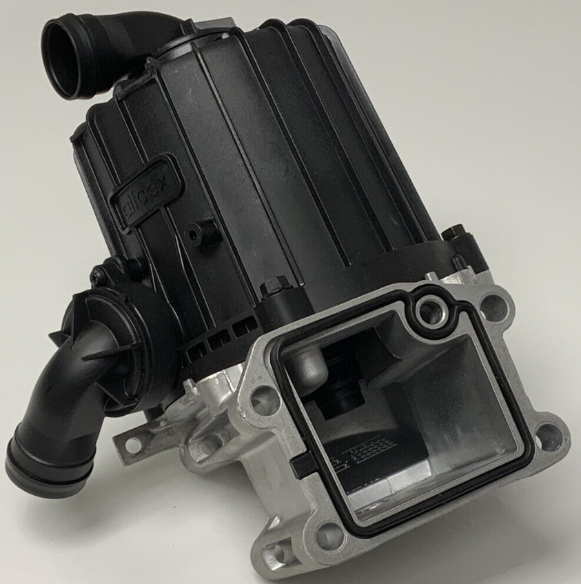 Genuine VOLVO Crankcase Ventilation / Oil Separator 22877306 21373547+ 20532891