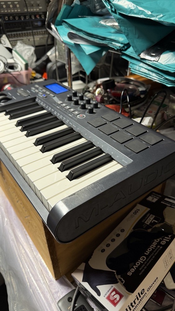 M-Audio Axiom 25 USB MIDI Keyboard Controller Partially Tested