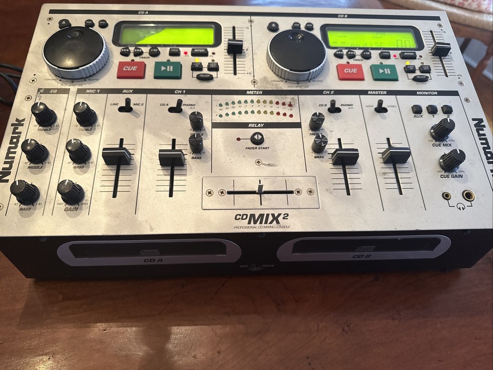 NUMARK CDMIX2 Professional DJ CD Mixing Console - Tested