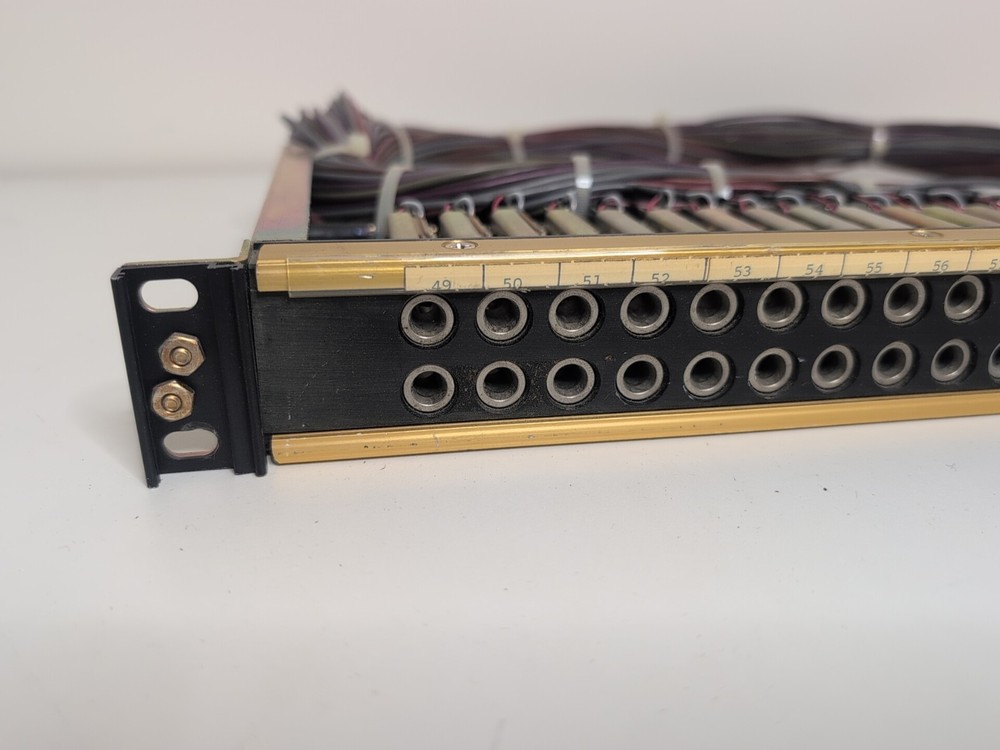 ADC Ultrapatch 48 Point Patchbay Panel Cables Pro Patch Bay