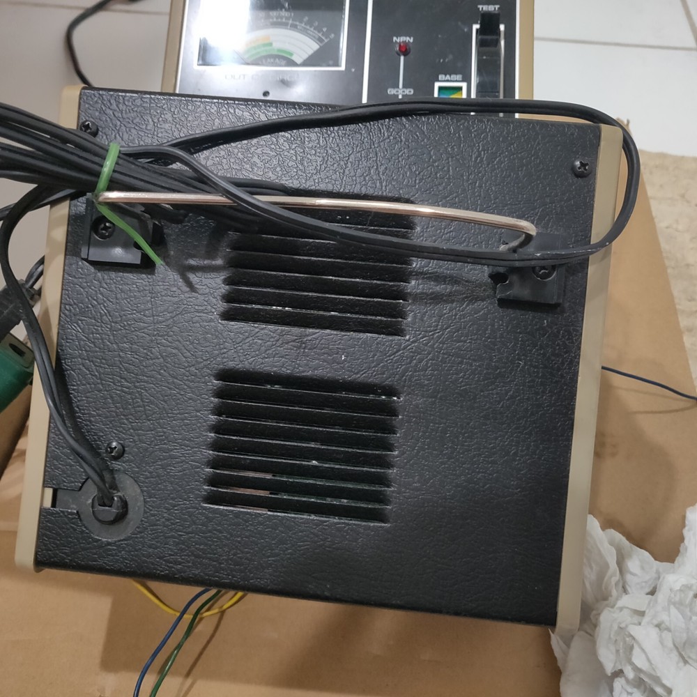 B+K Precision 520B transistor tester