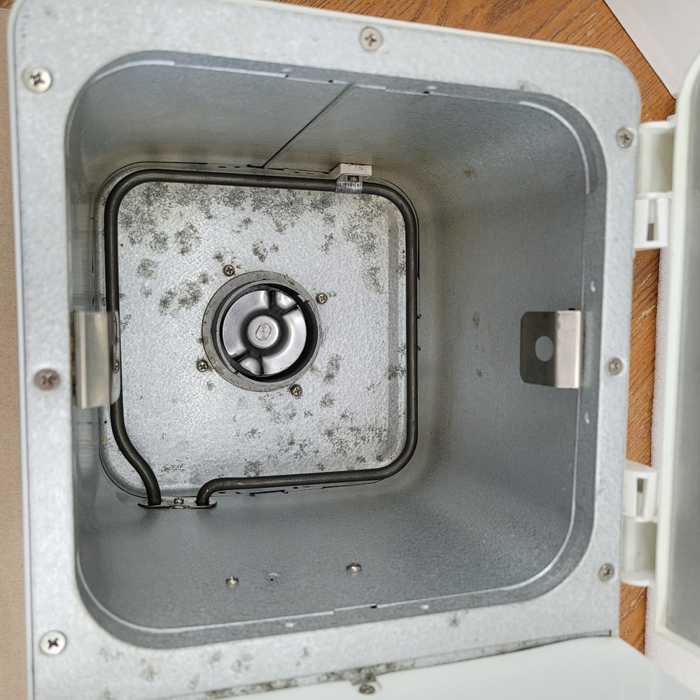 Regal K6726 Automatic Breadmaker Bread Machine