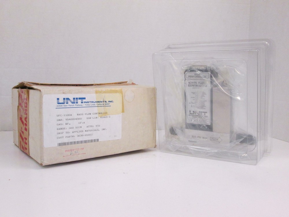 Unit UFC-1100A Mass Flow Controller MFC, NF3, 300 SCCM