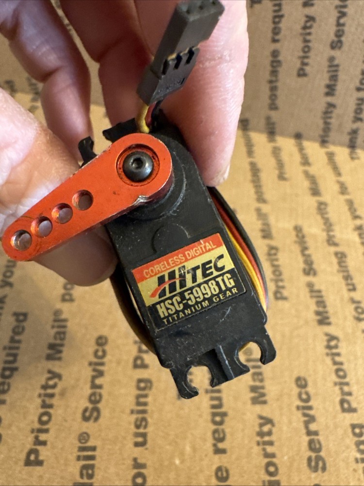 Hitec HSC-5998TG Titanium Gear Programmable Servo