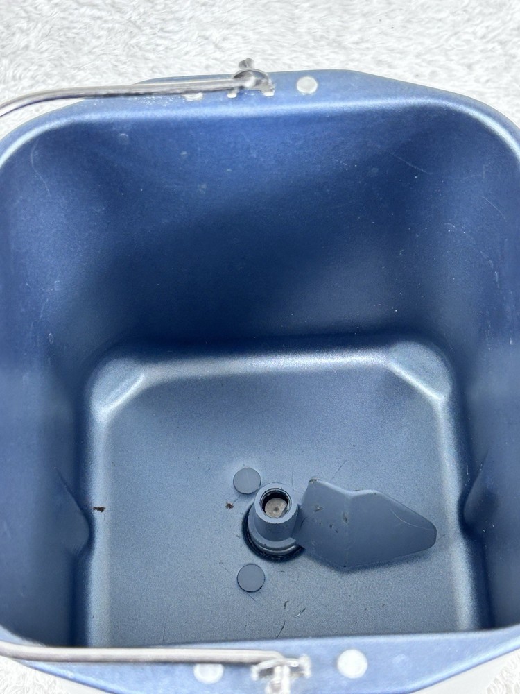 Magic Chef Bread Maker Machine Model CBM-310 Baking Pan w/ Paddle Replacement