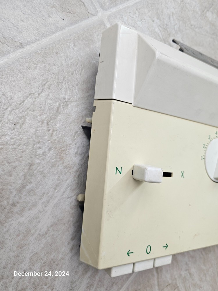 Passap E6000 Knitting Machine Back Rear Lock (Carriage)