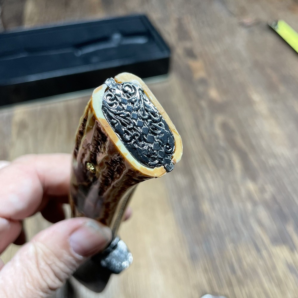 Painted Wolf Knife In Tin Box