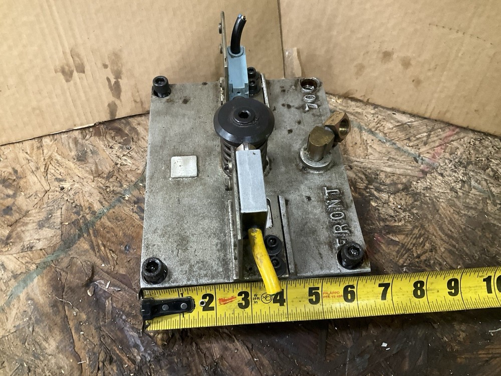 HAAS VF-0 1994 Tool Unclamp Module Block