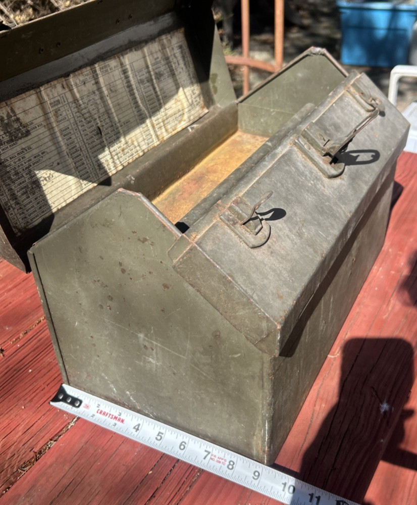 Vintage MILITARY TOOL Box ????