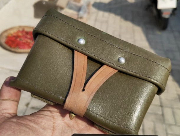 Chinese Military Surplus SKS Stripper Clip Leather Ammo Pouch for 7.62x39