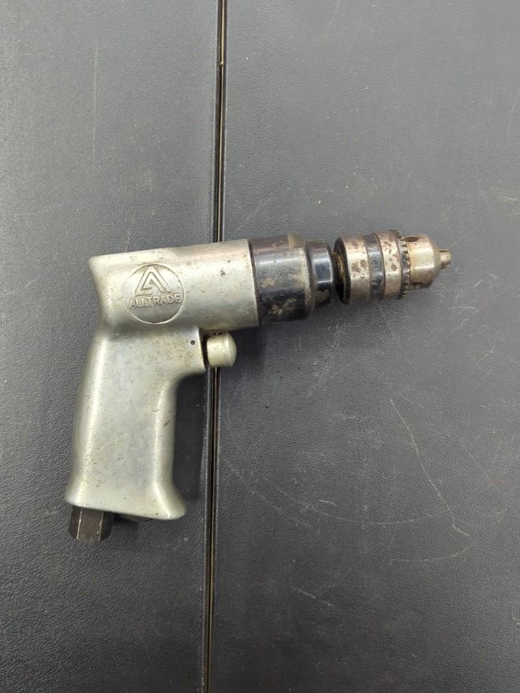 ALLTRADE 3/8" PNEUMATIC DRILL. WORKING CONDITION