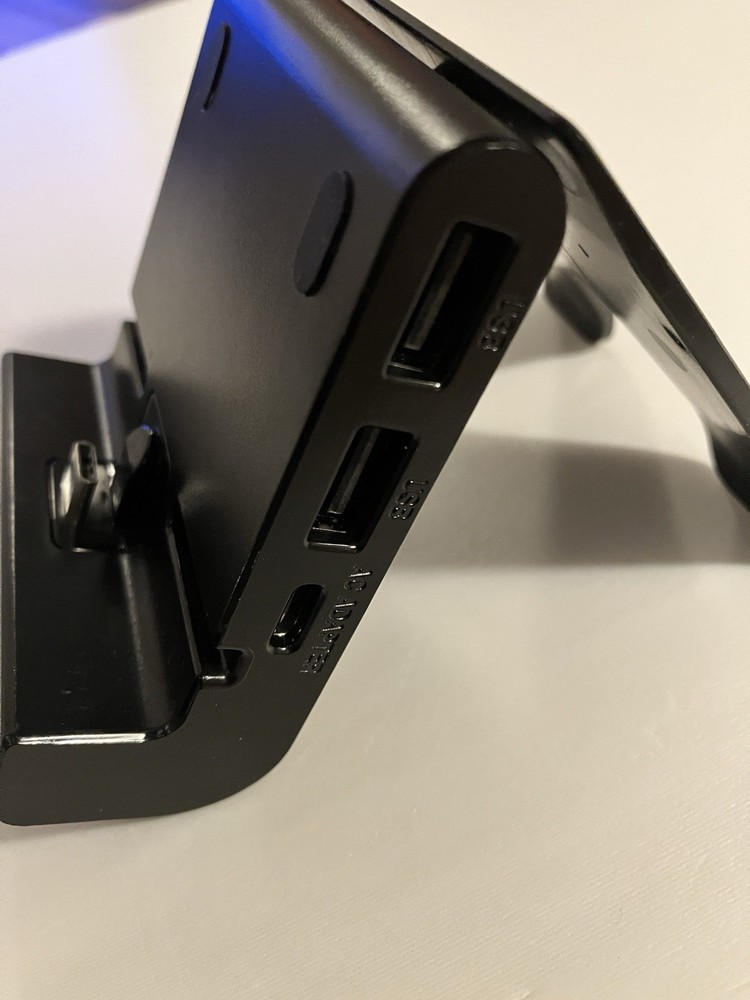 Nintendo Switch Charging / Docking Stand - Adjustable - Connect 4 Controllers!