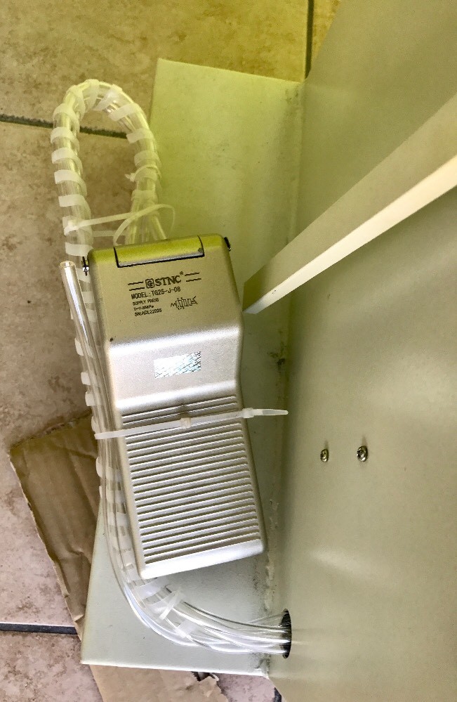 Semi-Automatic Feeding Flip Flops Strap Attaching Machine Only $900