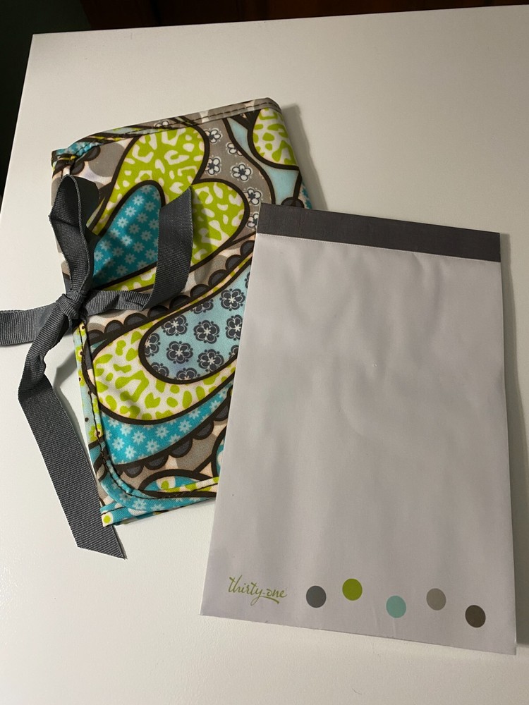 Thirty One Tri-Fold and Go Organizer BoHo Patchwork Paisley