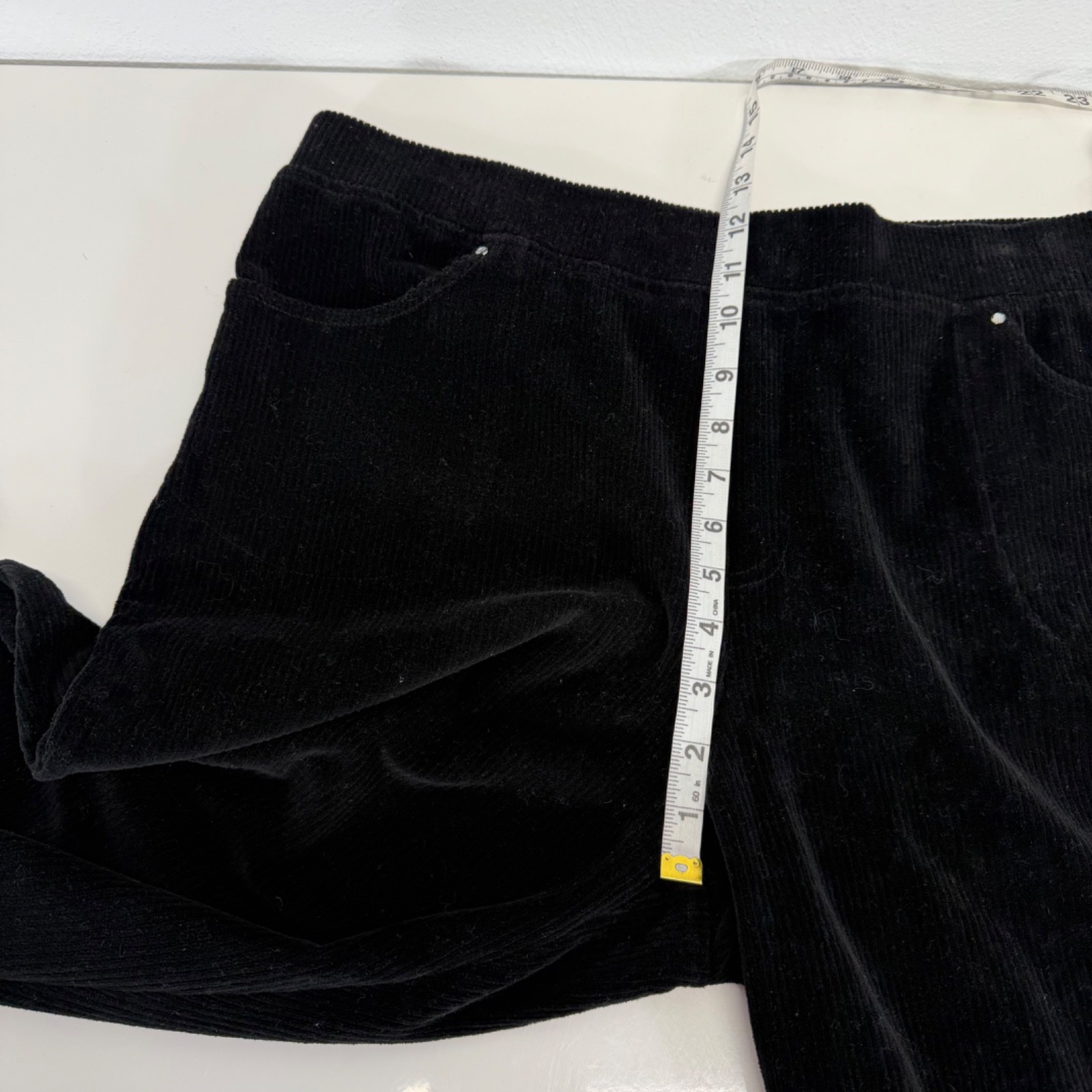 Quacker Factory Classic Soft Corduroy Pull On Stretch Black Pocket Pants L