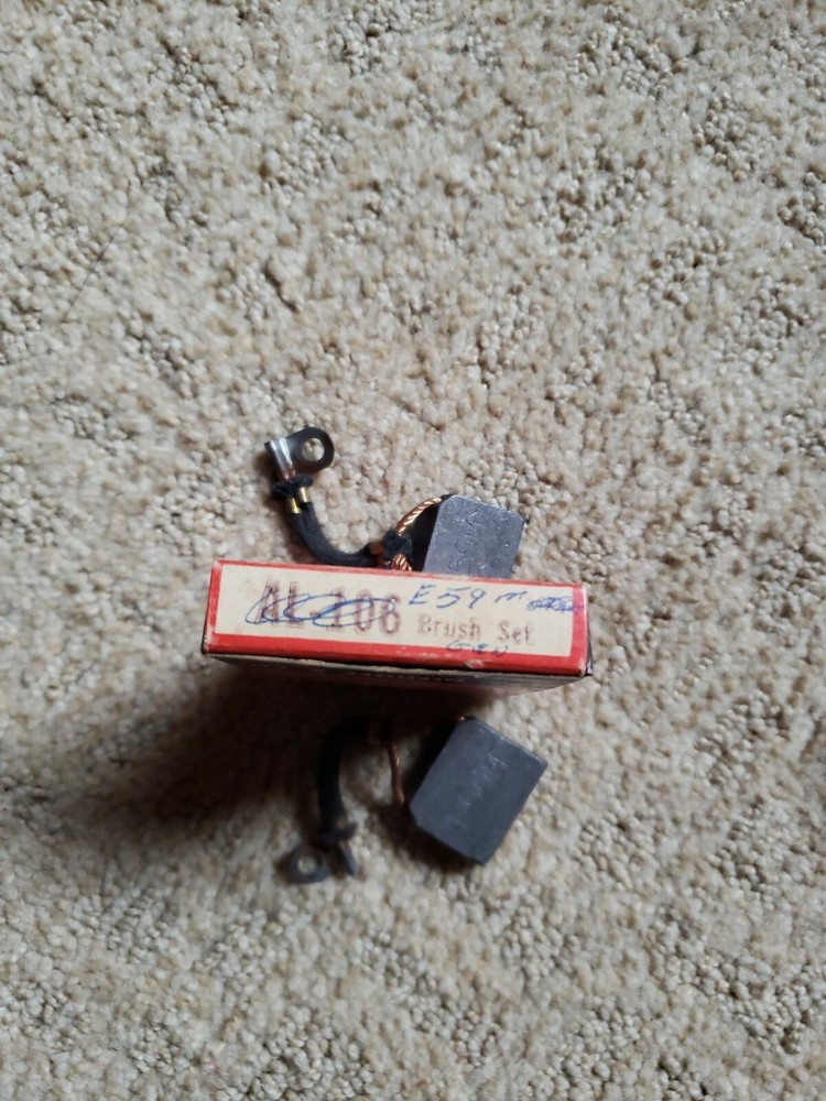 NOS Niehoff E59M Brush Set